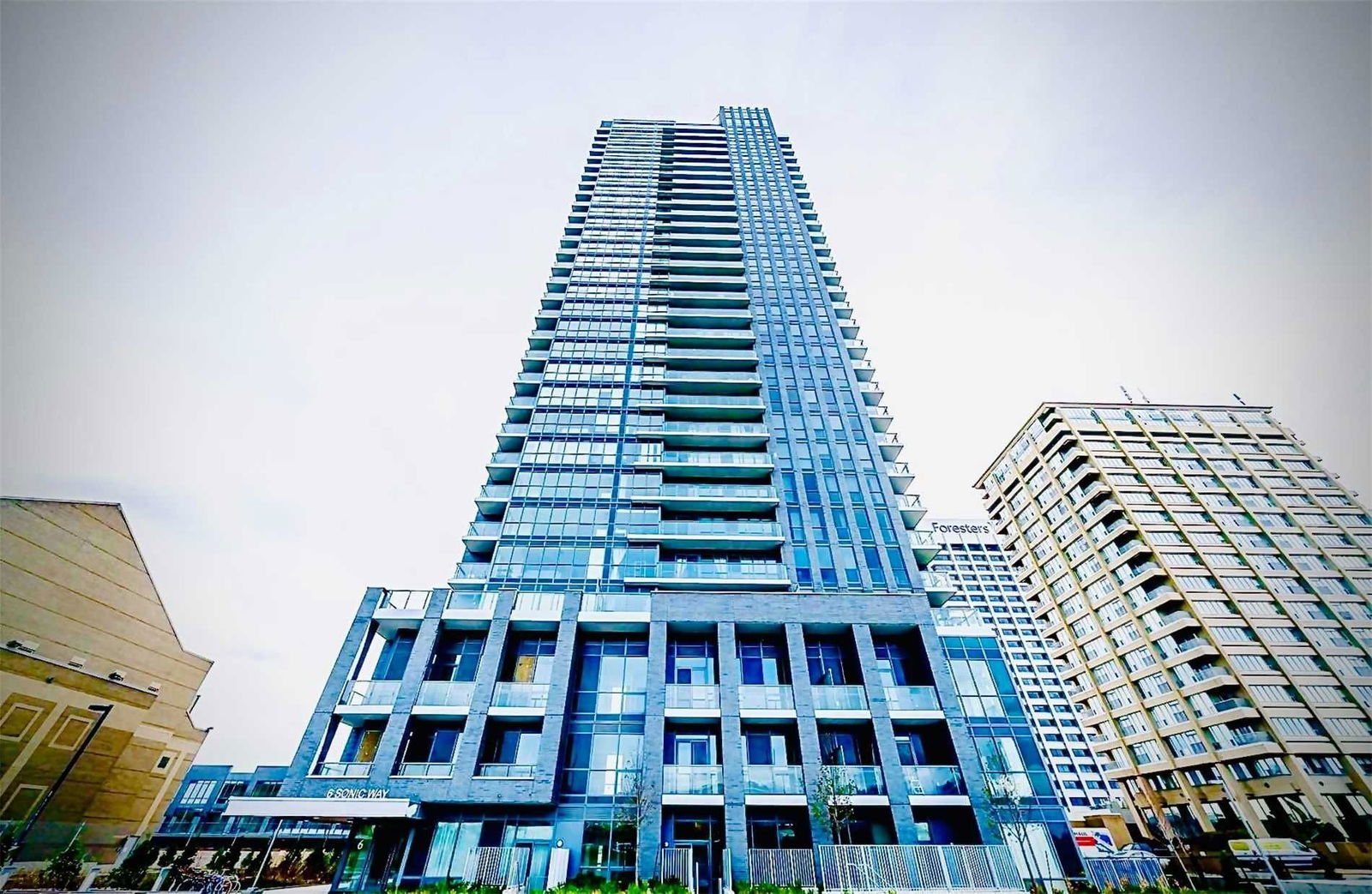 Condo sold at N1103-6 Sonic Way, Toronto, Flemingdon Park, M3C 0P1 - MLS: C5442583