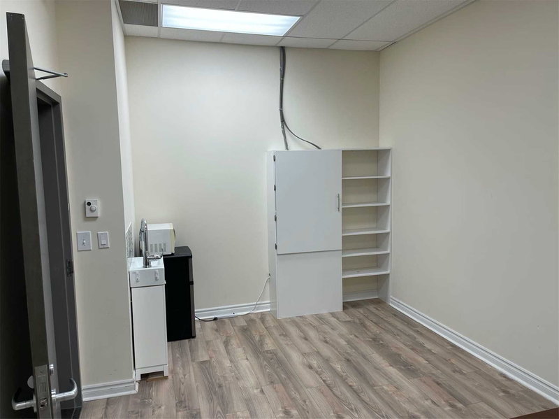 355 - 4750 Yonge St, Toronto, M2N5M6 | Image 3