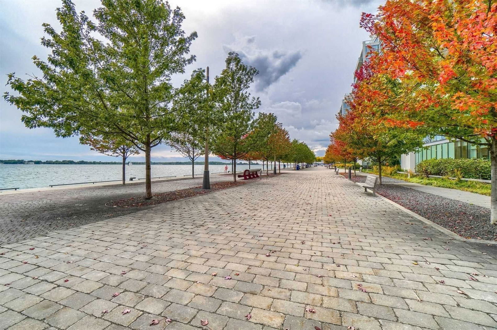 Condo sold at 1018-39 Queens Quay, Toronto, Waterfront Communities C1, M5E0A5 - MLS: C5452239