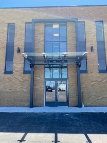 Unit 2 - 160 Bartley Dr, Toronto, M4A1E1 | Image 2