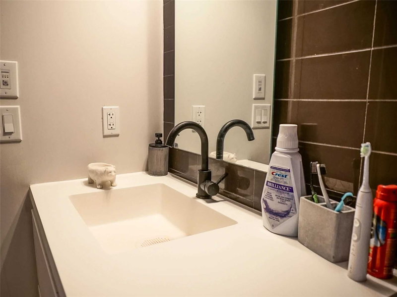 2611 - 85 Queens Wharf Rd, Toronto, M5V0J9 | Image 2