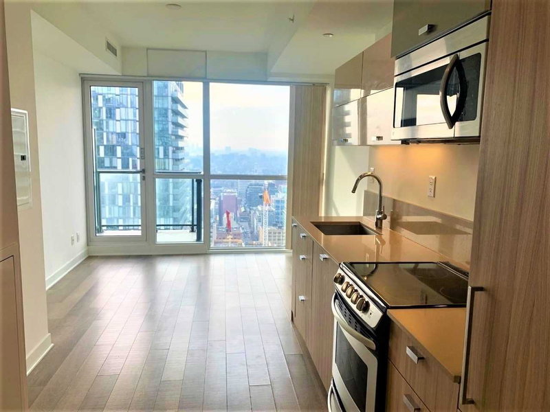 3603 - 290 Adelaide St W, Toronto, M5V 1P6 | Image 2