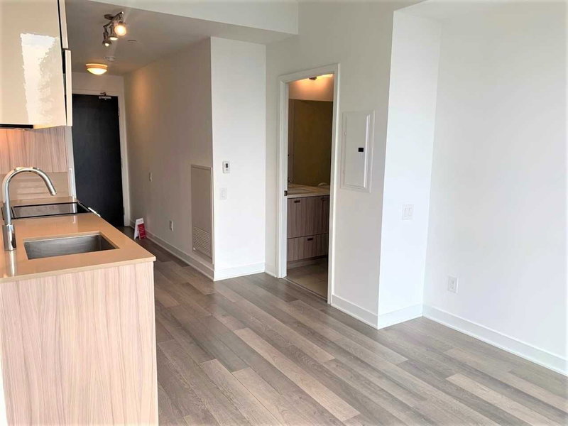 3603 - 290 Adelaide St W, Toronto, M5V 1P6 | Image 3