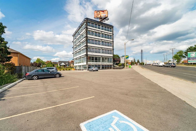 Ll & 1 - 1880 O'connor Dr, Toronto, M4A1W9 | Image 3