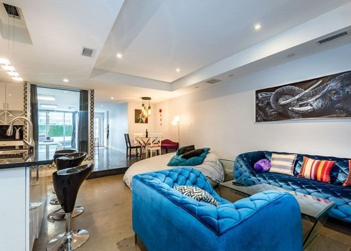 405 Dundas St W, Toronto, M5T1G6 | Image 3