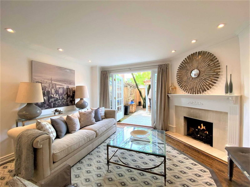 66 Alcorn Ave, Toronto, M4V1E4 | Image 3
