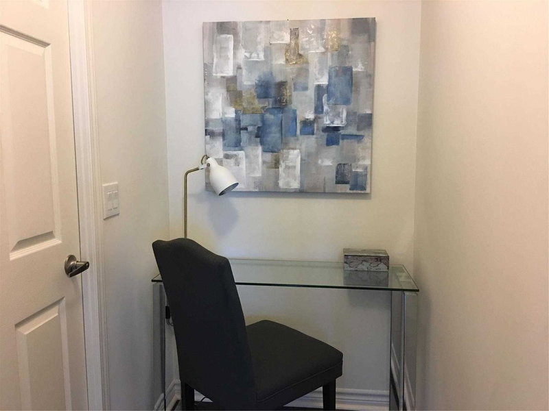 3907 - 19 Grand Trunk Cres, Toronto, M5J 3A3 | Image 2