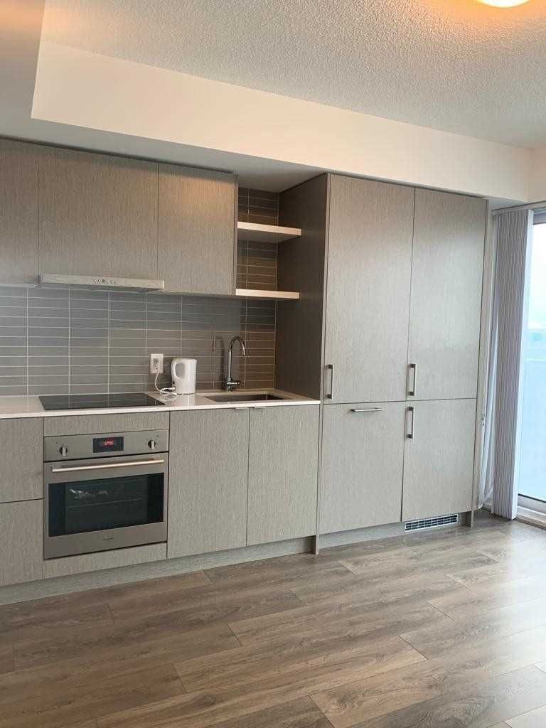 Condo leased at 1808-100 Harbour Street, Toronto, Waterfront Communities C1, M5J 1B7 - MLS: C5467888