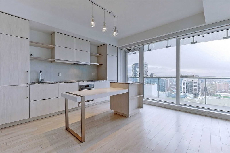 2604 - 197 Yonge St, Toronto, M5B1M4 | Image 2