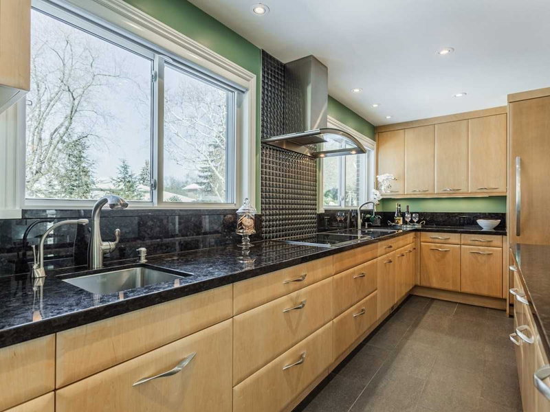 24 Meadowglade Cres, Toronto, M2J1C7 | Image 3