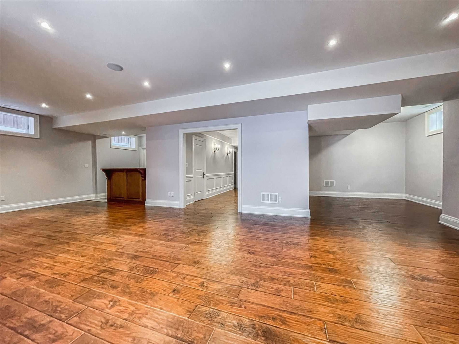 Listing Image 33