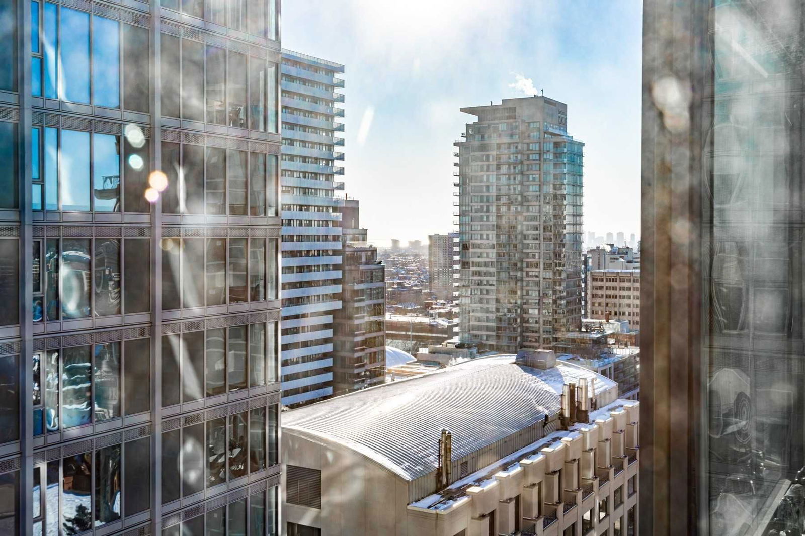 Condo leased at 2308-155 Yorkville Avenue, Toronto, Annex, M5R1C4 - MLS: C5486861