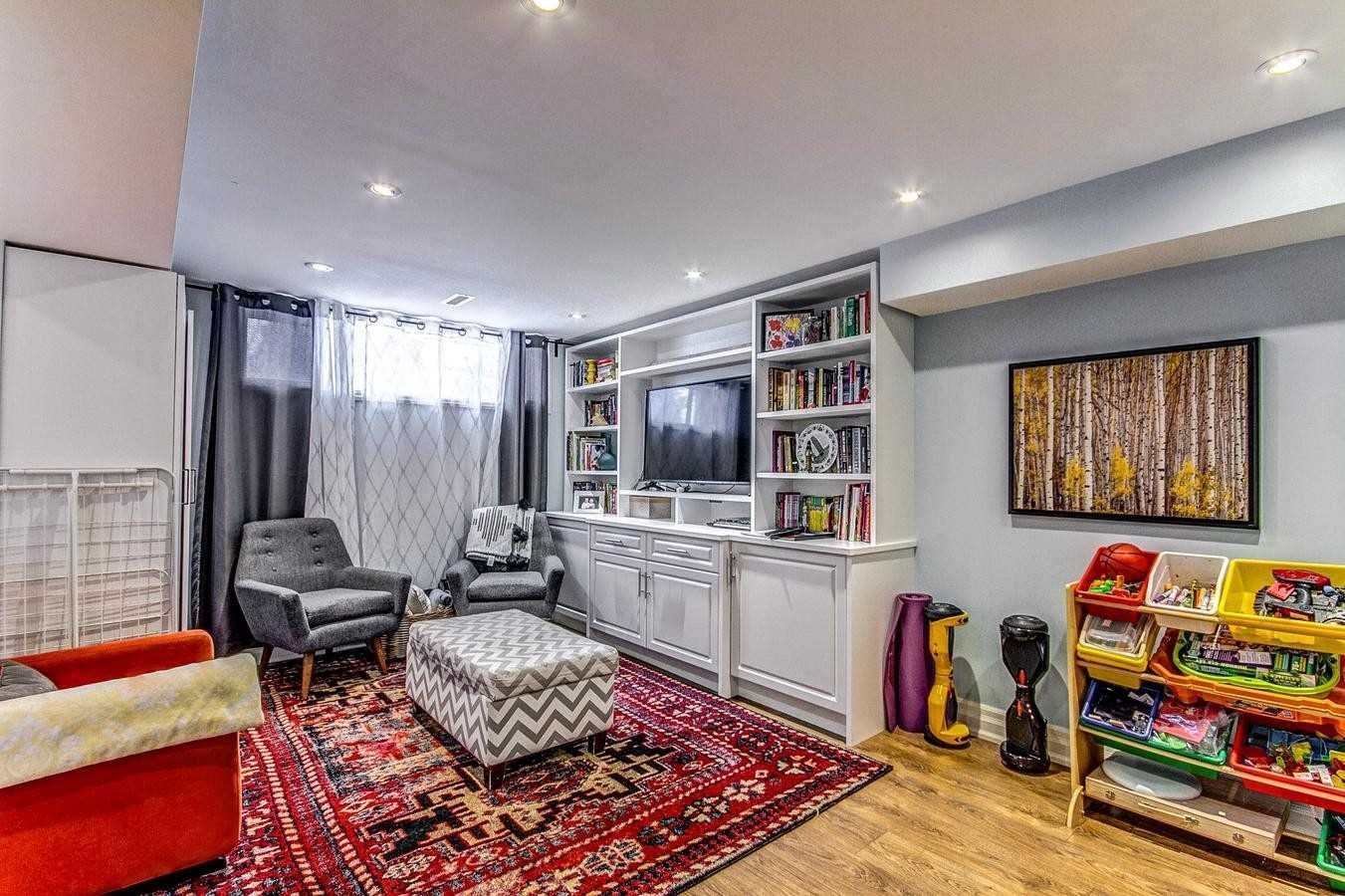 Listing Image 7