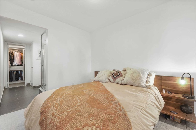 Room1