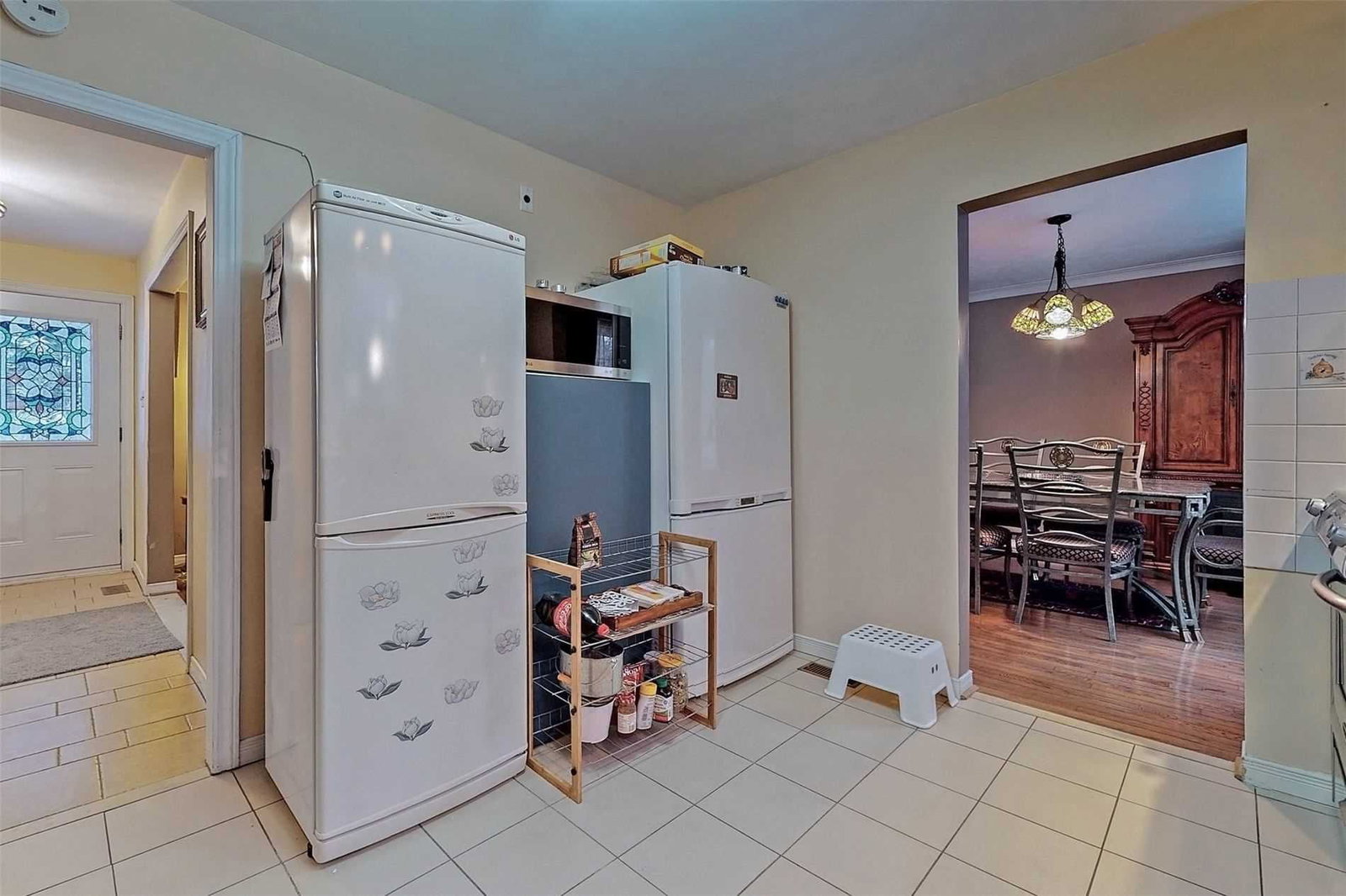 Listing Image 5