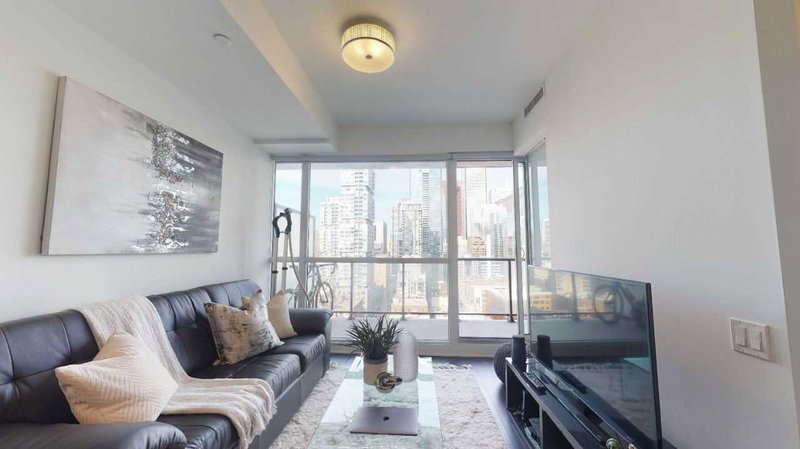 1806 - 290 Adelaide St W, Toronto, M5V1P6 | Image 3