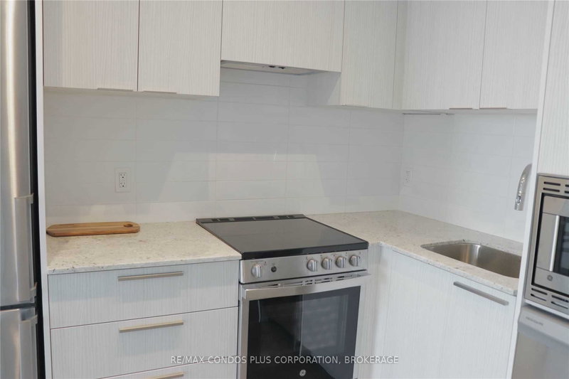 2113 - 501 Yonge St, Toronto, M4Y 0G8 | Image 2