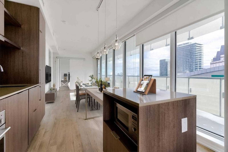 2509 - 197 Yonge St, Toronto, M5B1M4 | Image 2