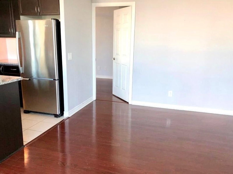 2202 - 19 Grand Trunk Cres, Toronto, M5J3A3 | Image 2