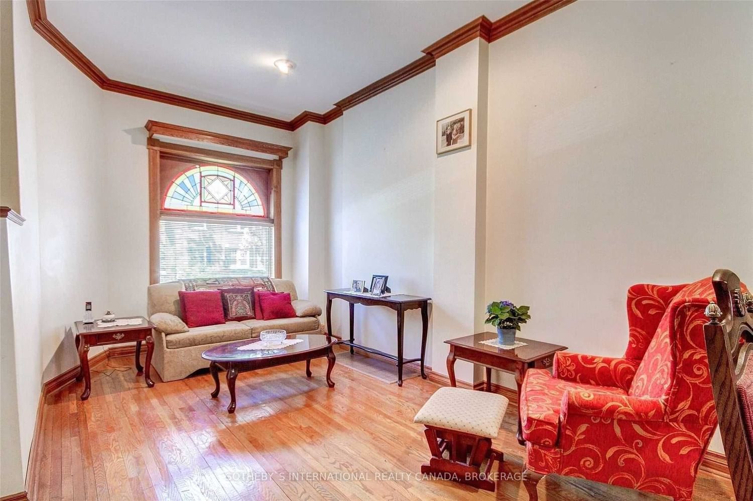 Listing Image 3