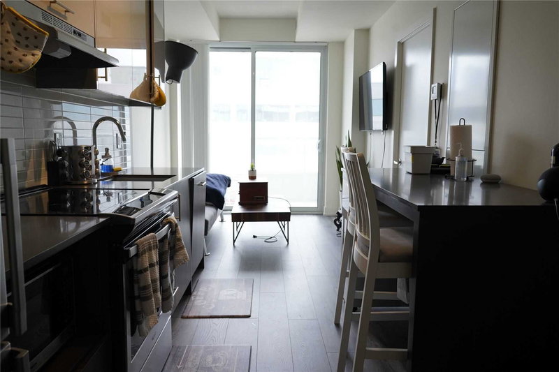 813 - 180 Fairview Mall Dr, Toronto, M2J 0G4 | Image 3