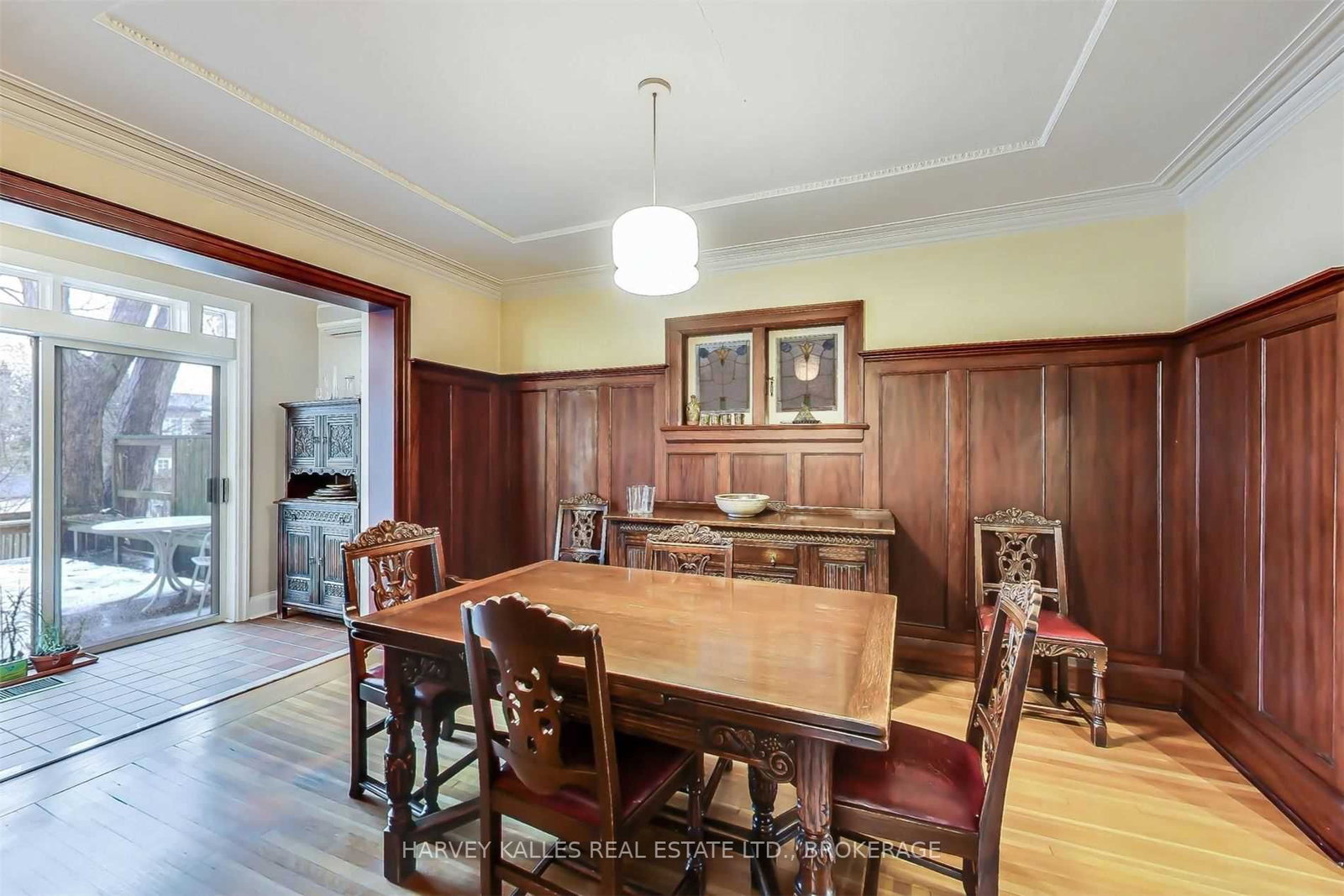 Listing Image 6