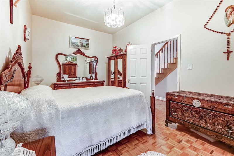 179 Palmerston Ave, Toronto, M6J2J3 | Image 2