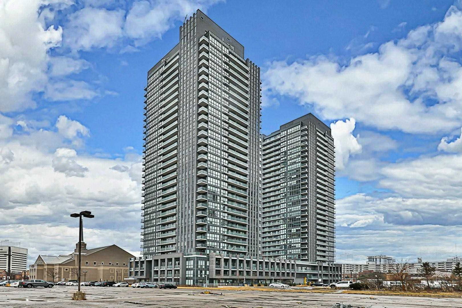 Condo sold at 2505-6 Sonic Way, Toronto, Flemingdon Park, M3C 0P1 - MLS: C5527047