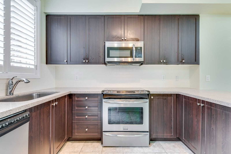 38 Raffeix Lane, Toronto, M5A0G5 | Image 2