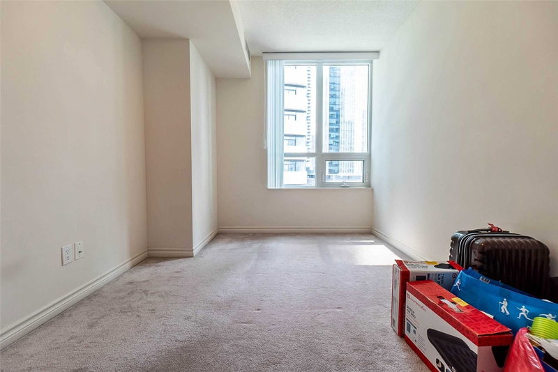 1009 - 19 Grand Trunk Cres, Toronto, M5J 3A3 | Image 2