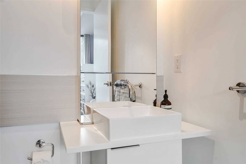 1807 - 8 Charlotte St, Toronto, M5V0K4 | Image 2