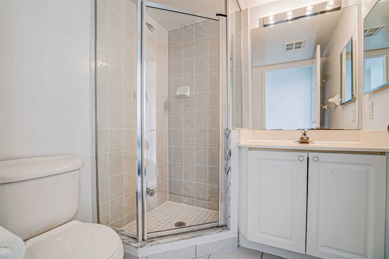 1006 - 8 Hillcrest Ave, Toronto, M2N 6Y6 | Image 2