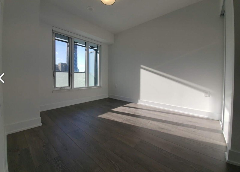 910 - 575 Bloor St E, Toronto, M4X 1J8 | Image 3