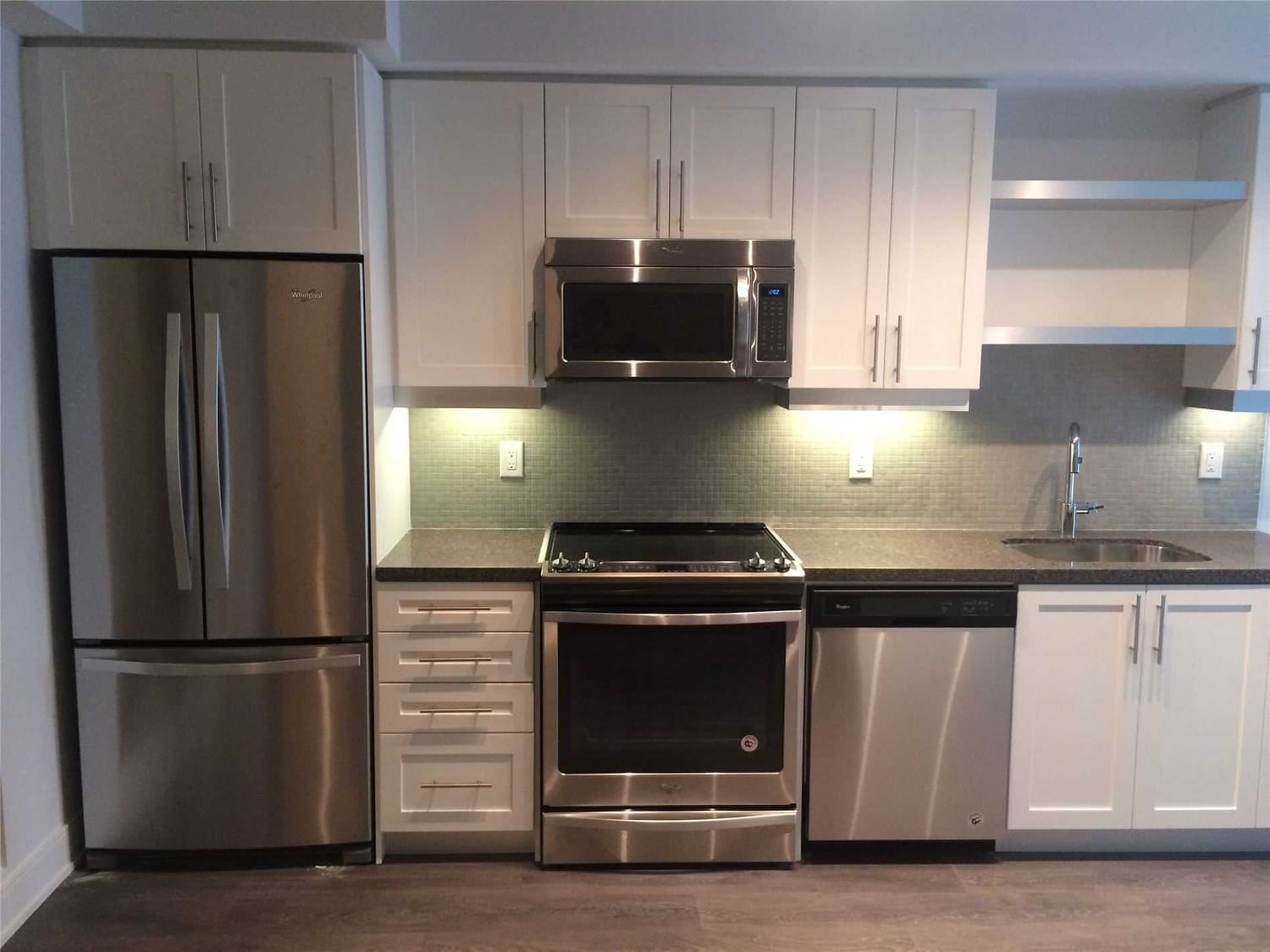 Listing Image 7