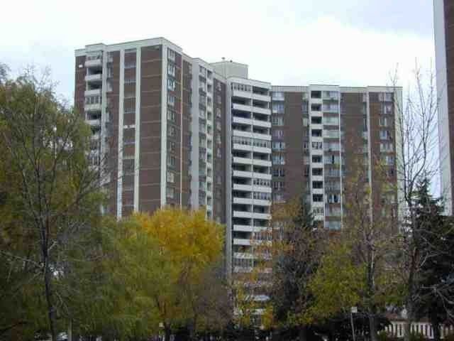 Condo sold at 1904-60 Pavane Link Way, Toronto, Flemingdon Park, M3C 2Y6 - MLS: C5540084