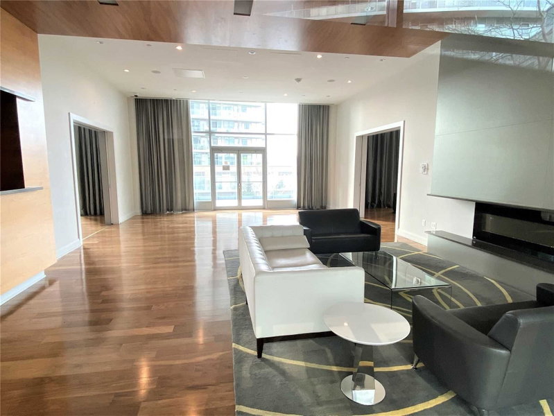 Room1