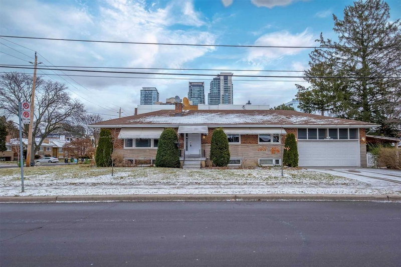 105 Betty Ann Dr, Toronto, M2N 1X1 | Image 2
