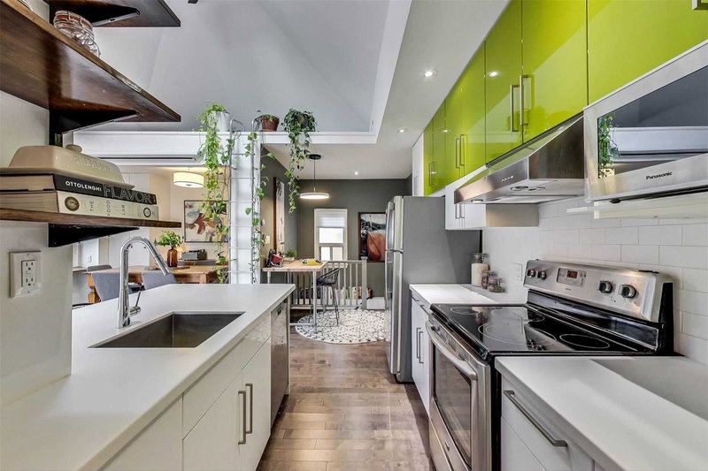 319 Wychwood Ave, Toronto, M6C2T6 | Image 3