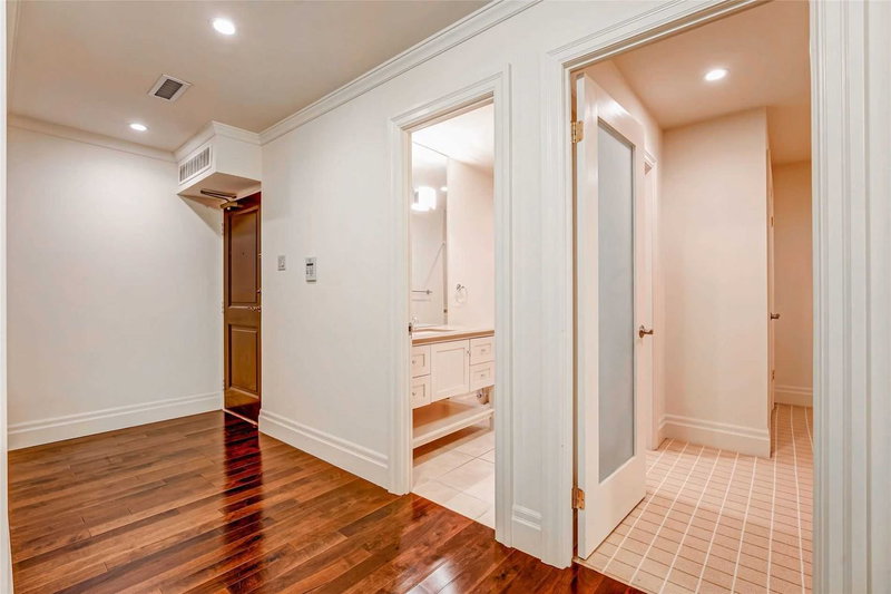 2202 - 30 Wellington St E, Toronto, M5E1S3 | Image 3