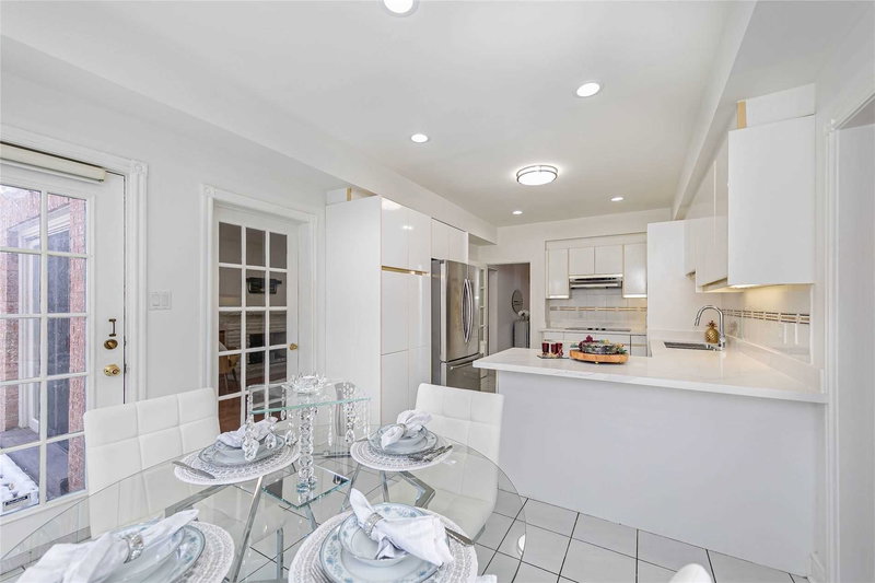 280 Kingsdale Ave, Toronto, M2N3X4 | Image 3