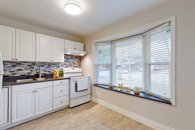 304 Cliffwood Rd, Toronto, M2H2E5 | Image 3