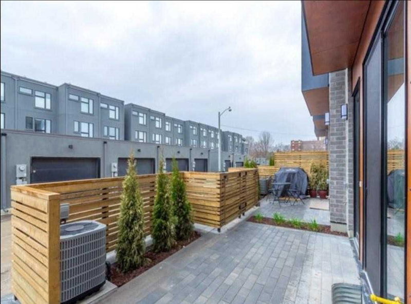 33 Achtman Lane, Toronto, M6G4C5 | Image 2