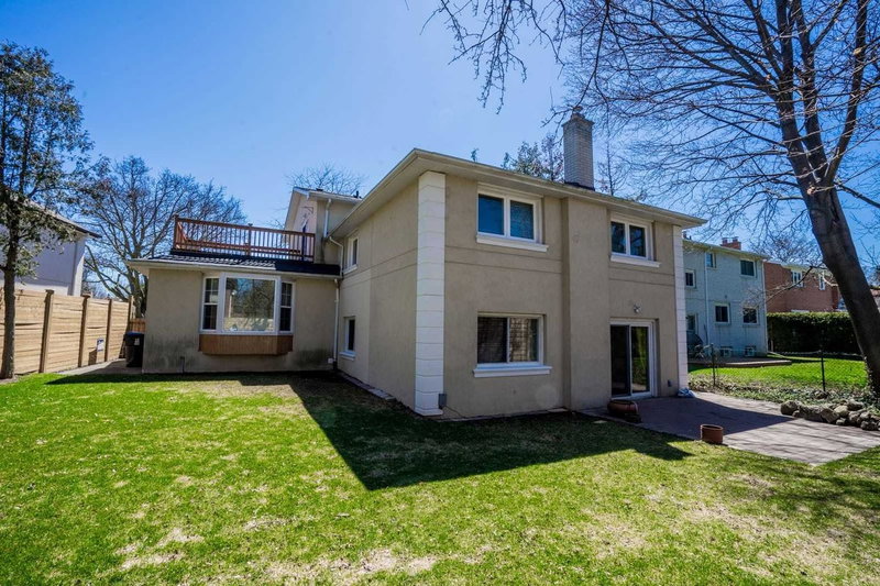 38 Foursome Cres, Toronto, M2P1W3 | Image 2