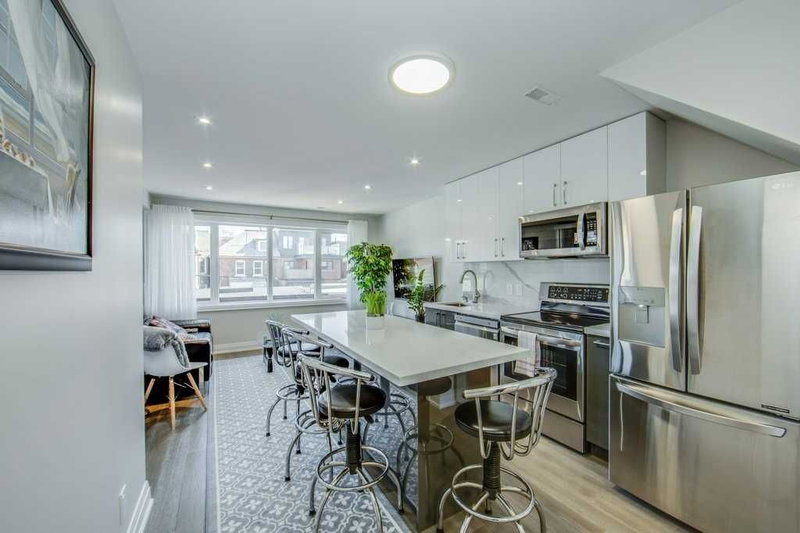 2nd Fl - 49 Beatrice St, Toronto, M6J2T2 | Image 2