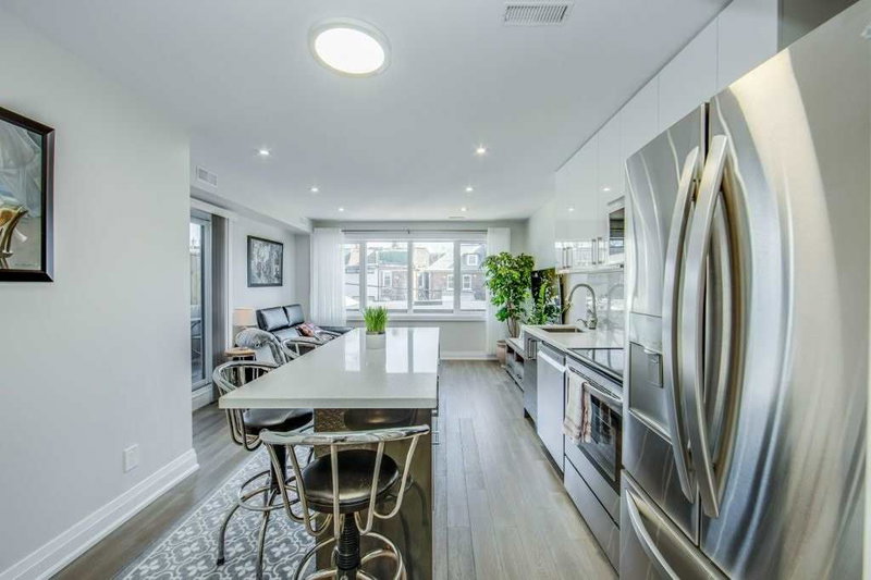 2nd Fl - 49 Beatrice St, Toronto, M6J2T2 | Image 3