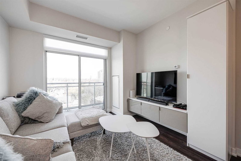 807 - 223 St Clair Ave W, Toronto, M4V1R3 | Image 3