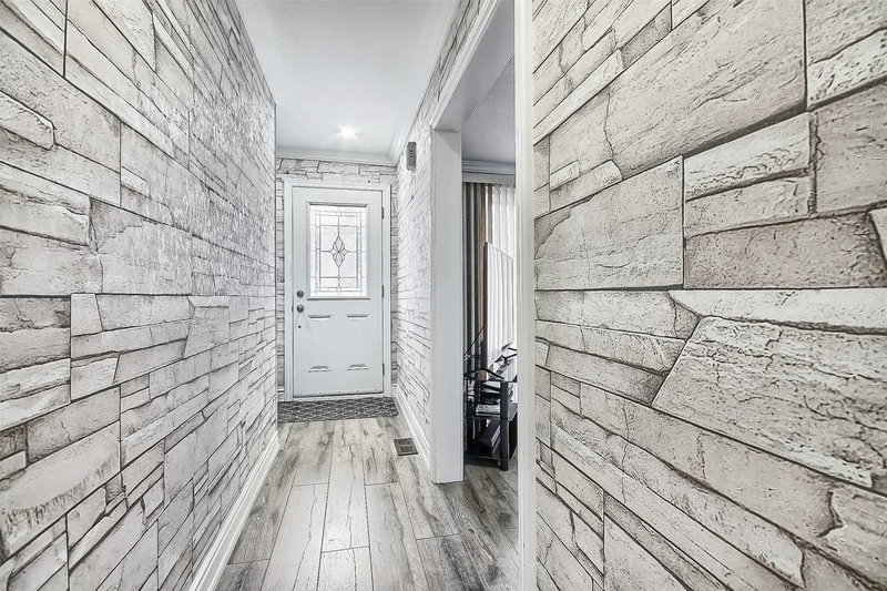 60 Elise Terr, Toronto, M2R2X1 | Image 3