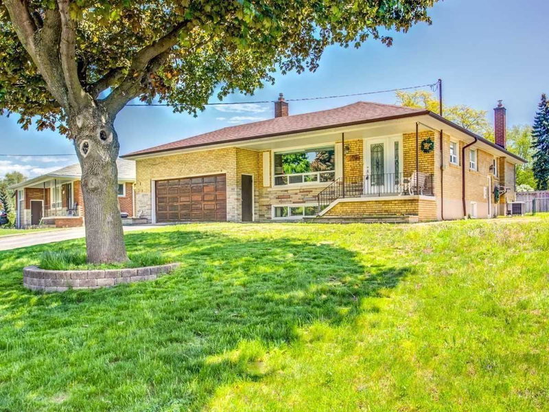 107 Sweeney Dr, Toronto, M4A1T8 | Image 3