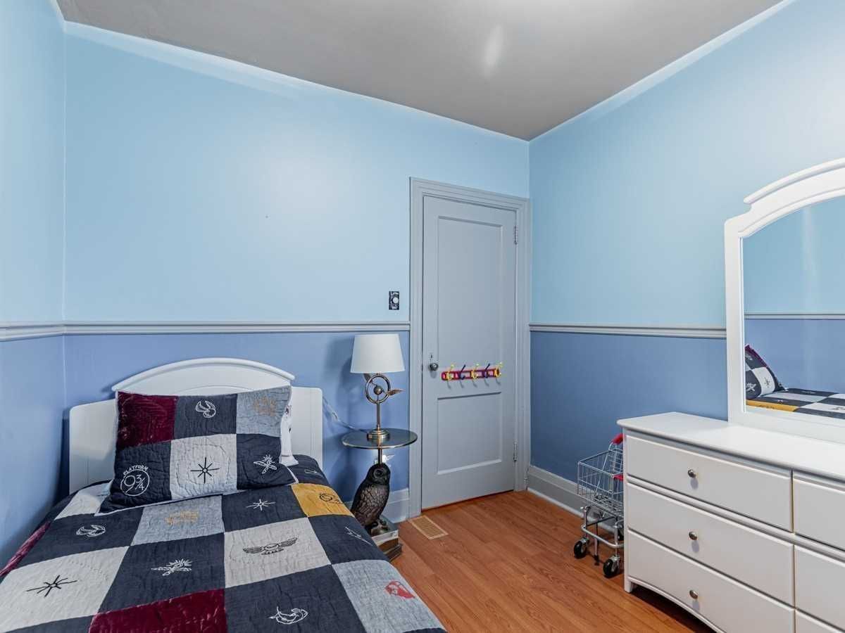 Listing Image 17