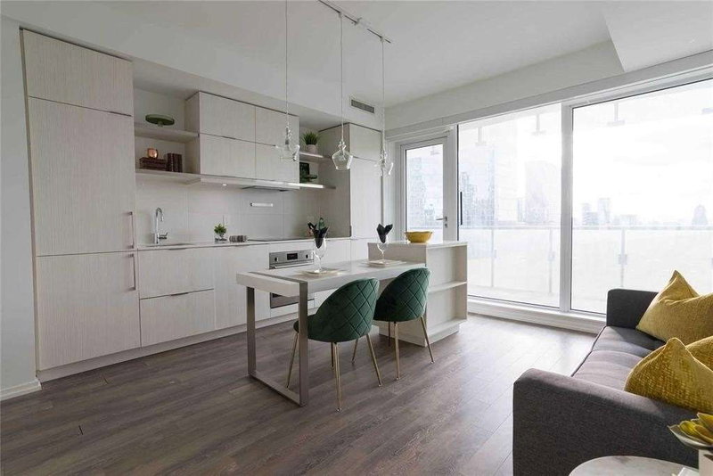 1811 - 197 Yonge St, Toronto, M5B 0C1 | Image 2